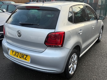 Used Volkswagen Polo 2013 for sale - 76958597: Photo