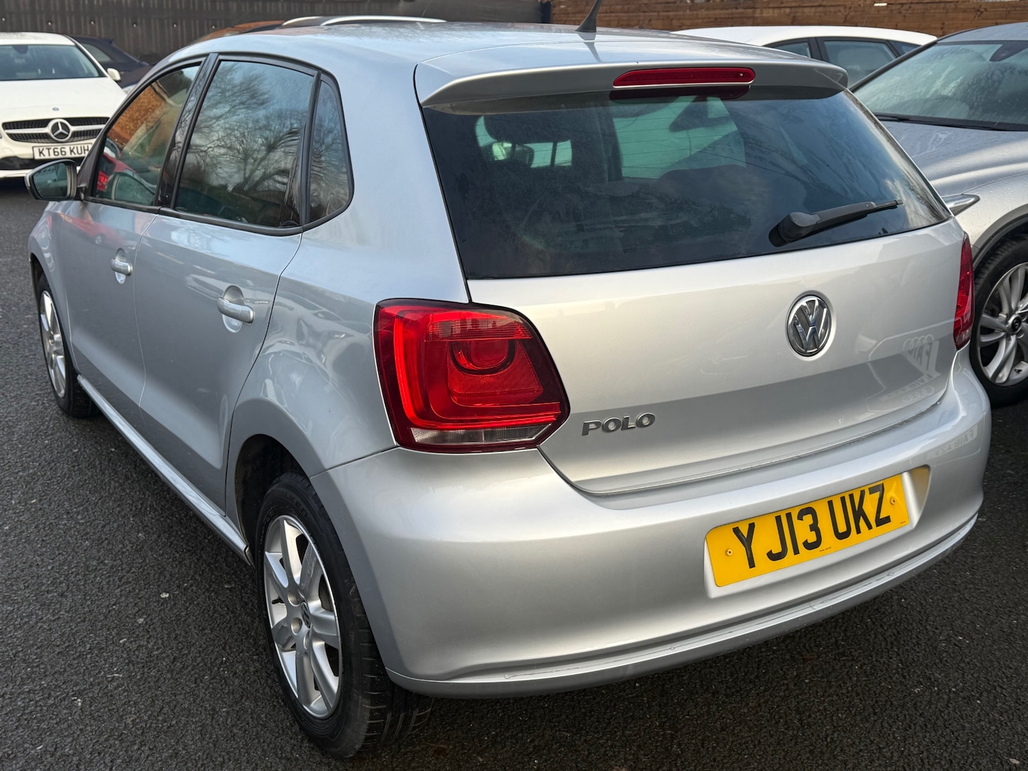 Used Volkswagen Polo 2013 for sale - 76958597: Photo 4