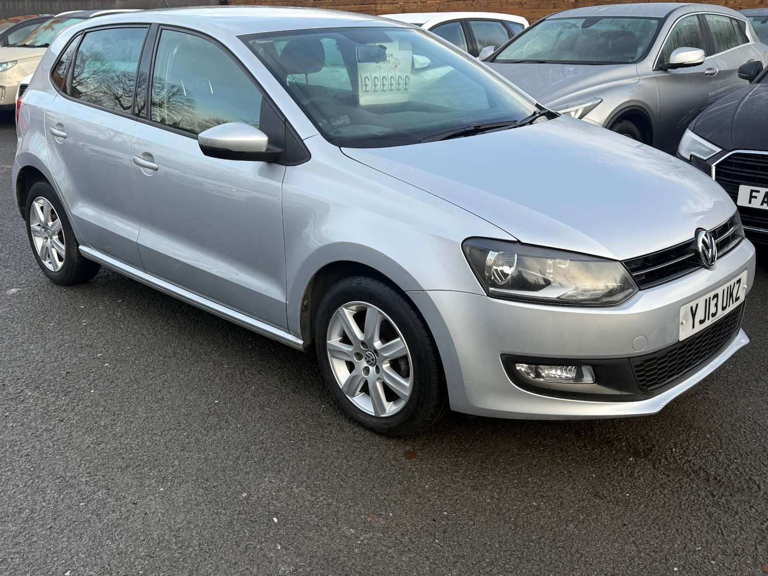 Used Volkswagen Polo 2013 for sale - 76958597: Photo 9