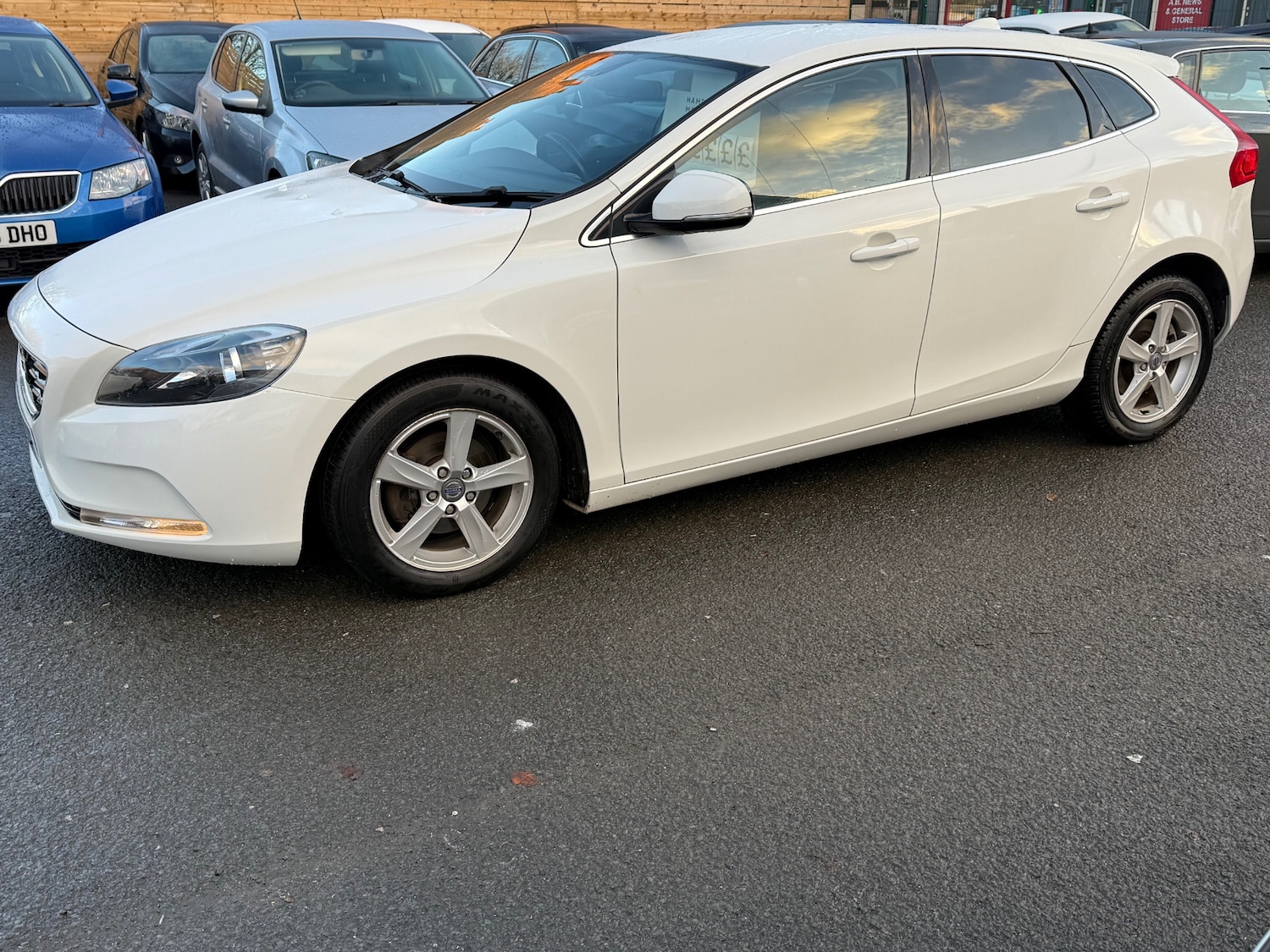 Used Volvo V40 2013 for sale - 76922118: Photo 14