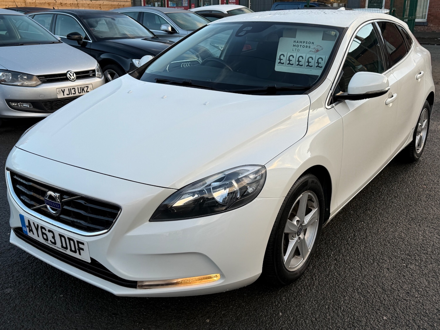 Used Volvo V40 2013 for sale - 76922118: Photo 2
