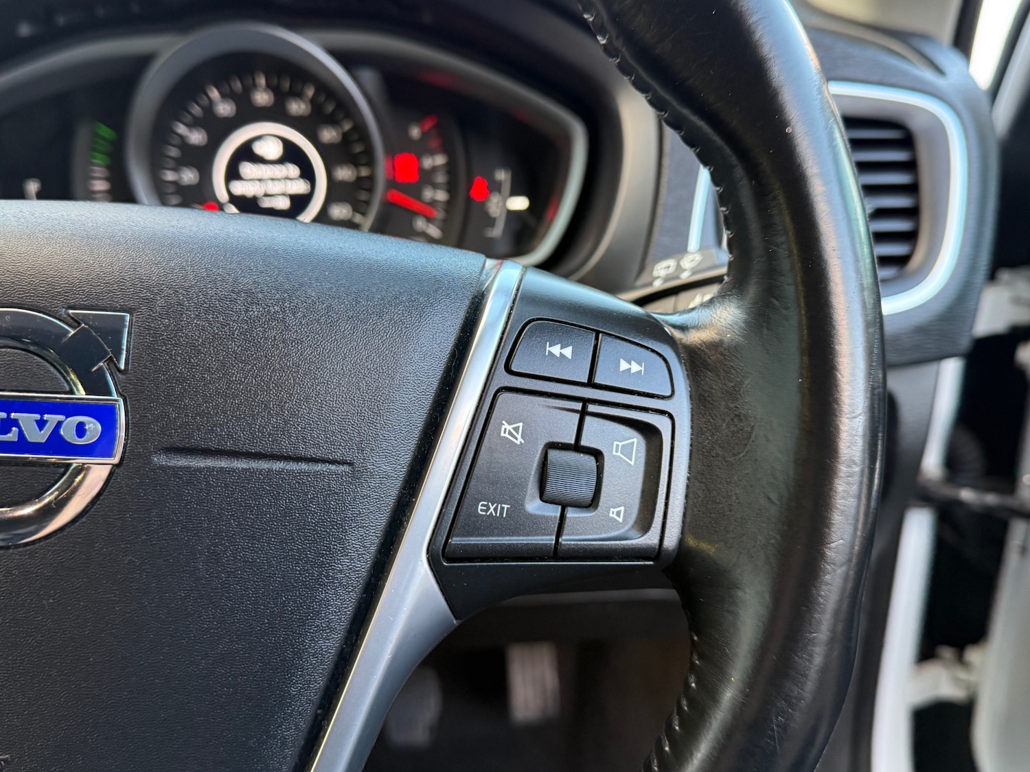 Used Volvo V40 2013 for sale - 76922118: Photo 20