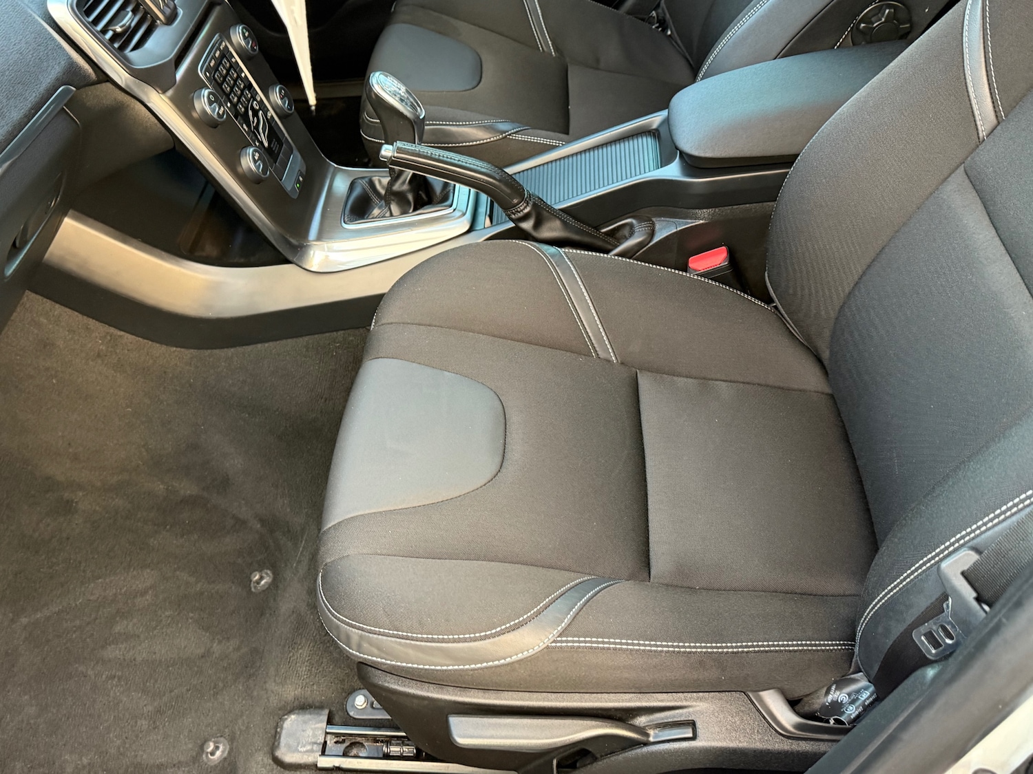 Used Volvo V40 2013 for sale - 76922118: Photo 28