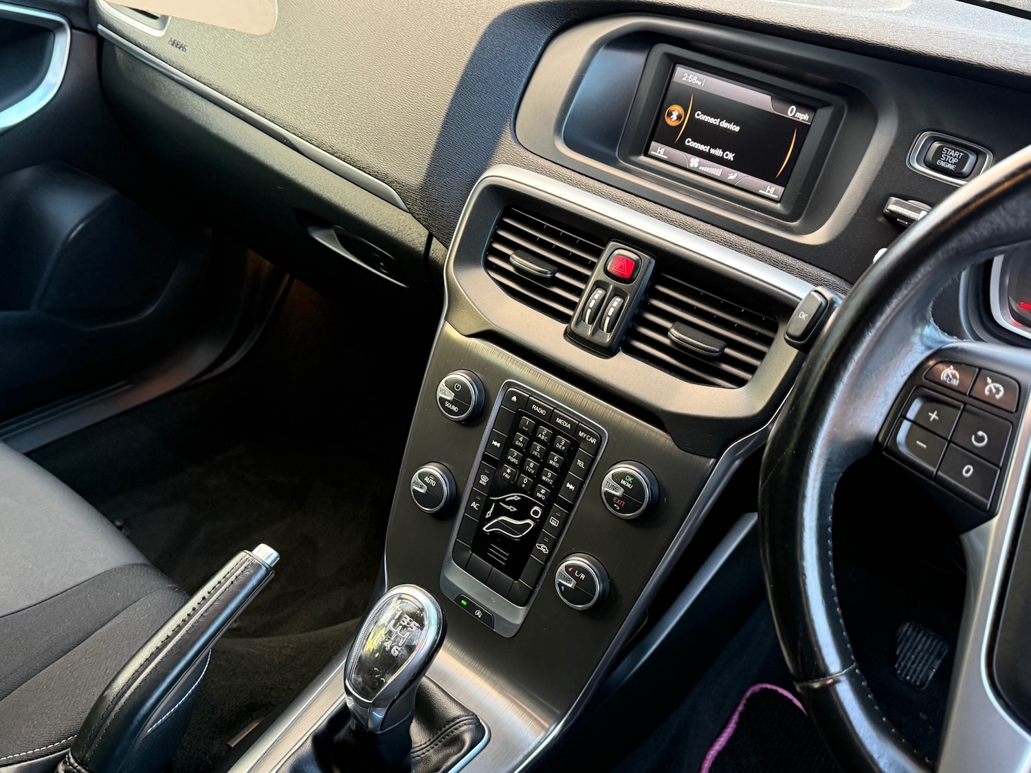 Used Volvo V40 2013 for sale - 76922118: Photo 6