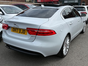 Used Jaguar XE 2017 for sale - 78739989: Photo
