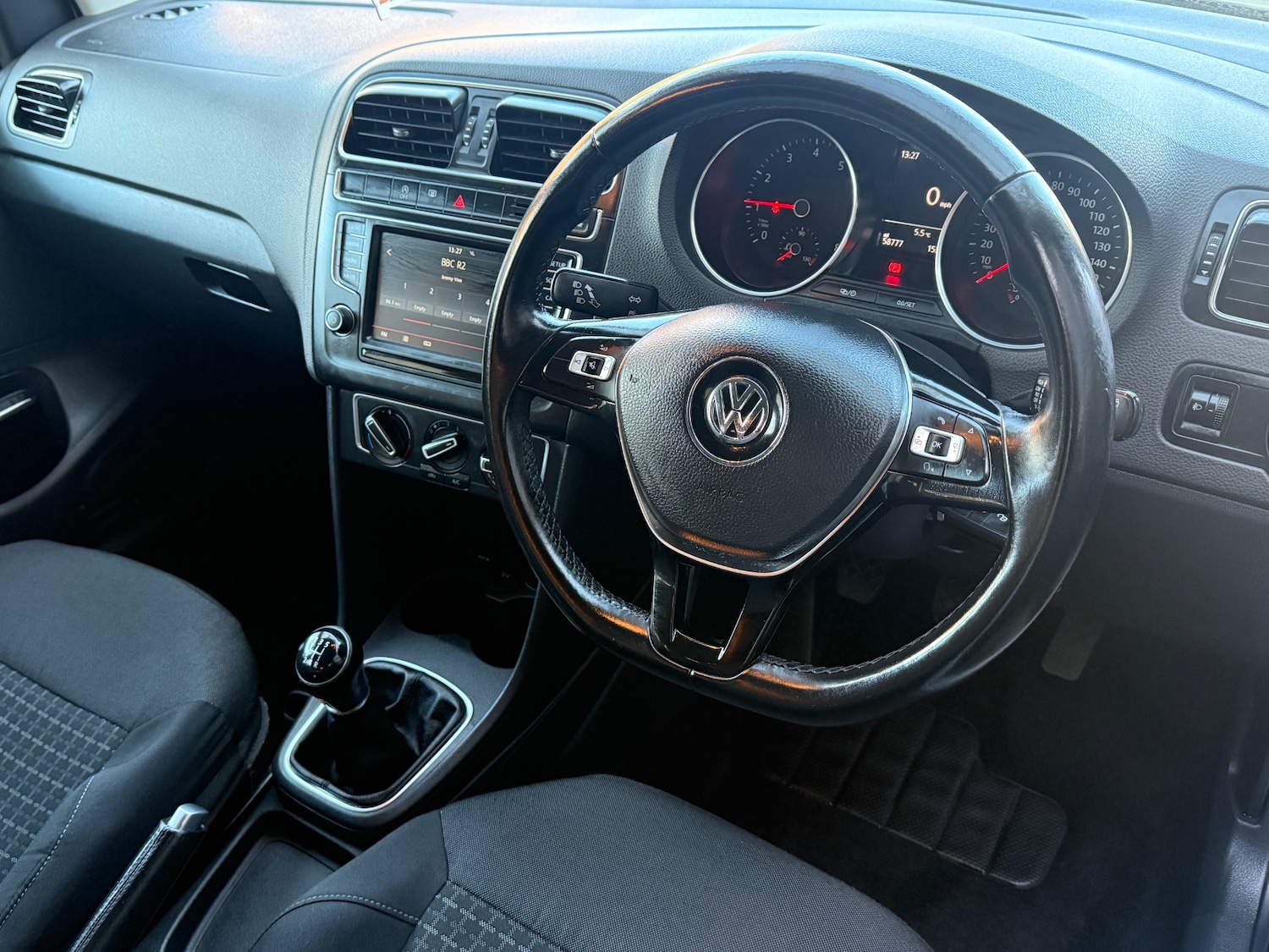 Used Volkswagen Polo 2014 for sale - 76589071: Photo 14