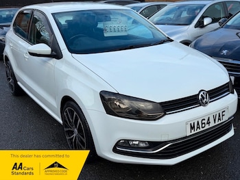 Used Volkswagen Polo 2014 for sale - 76589071: Photo