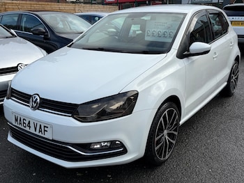 Used Volkswagen Polo 2014 for sale - 76589071: Photo