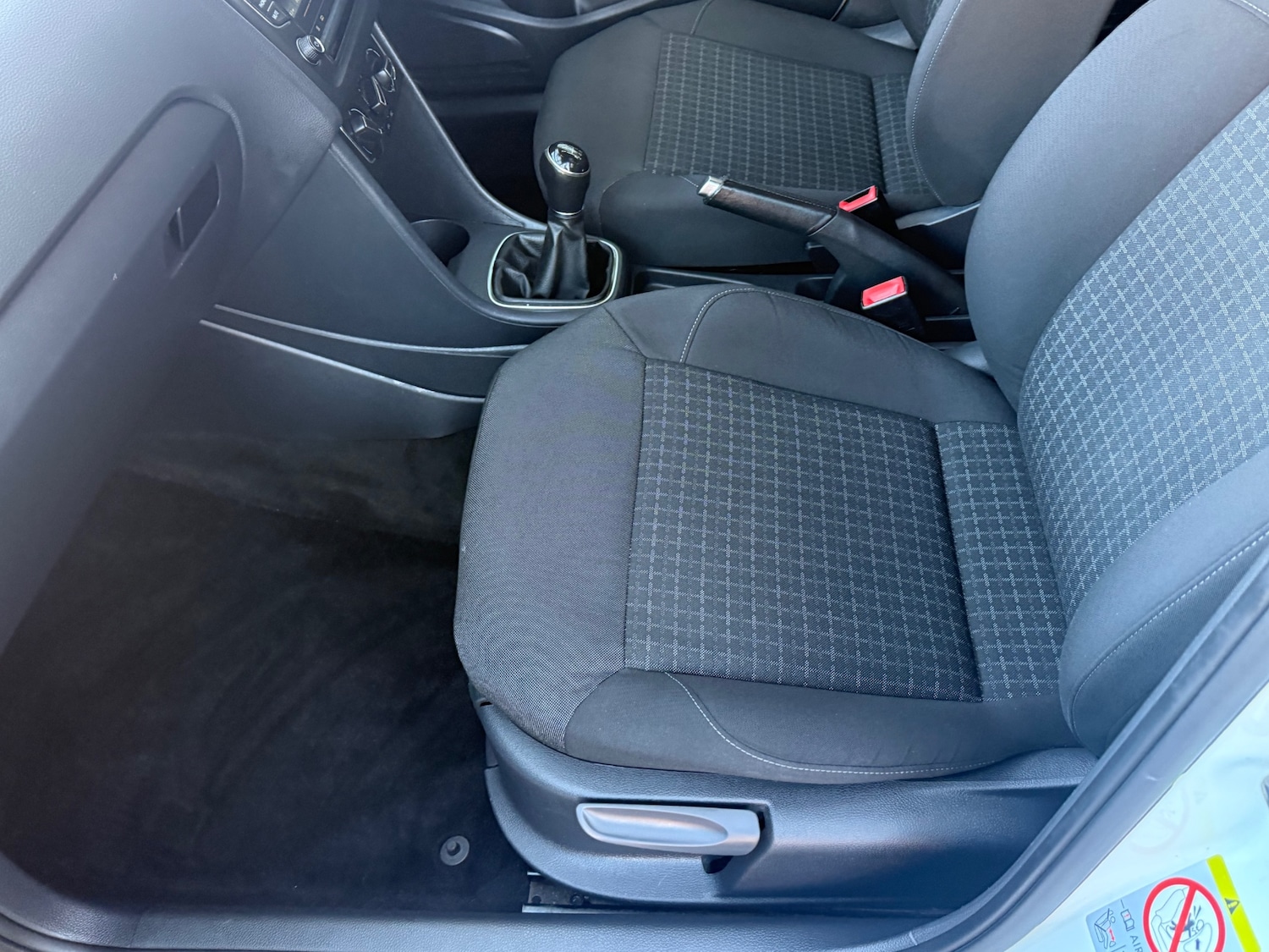 Used Volkswagen Polo 2014 for sale - 76589071: Photo 34