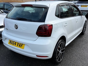 Used Volkswagen Polo 2014 for sale - 76589071: Photo