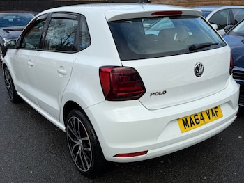 Used Volkswagen Polo 2014 for sale - 76589071: Photo