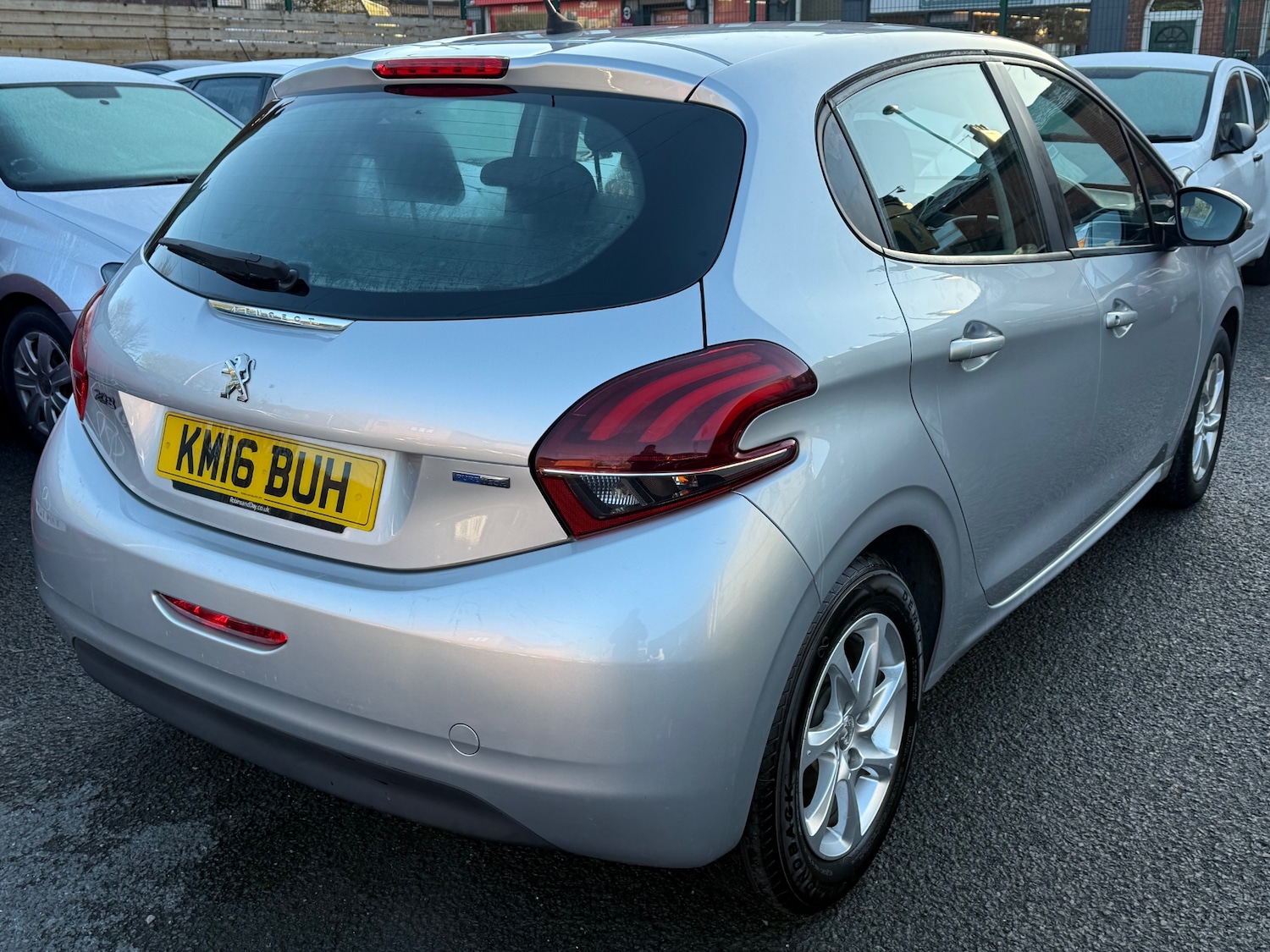 Used Peugeot 208 2016 for sale - 76693698: Photo 3