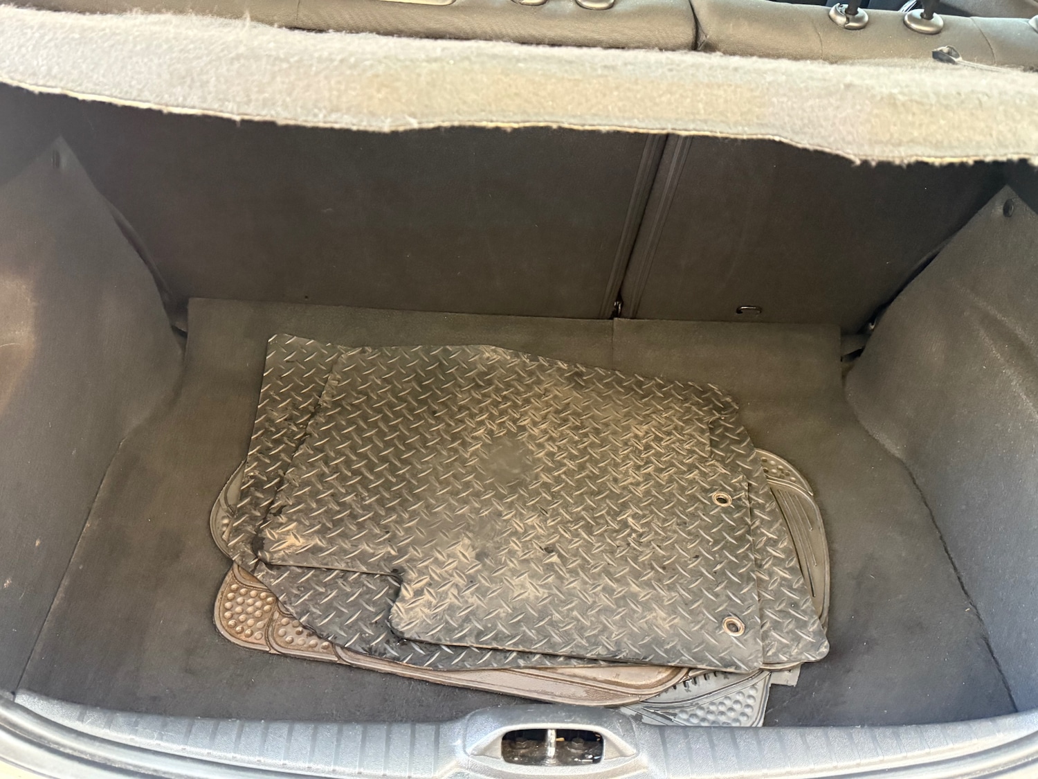 Used Peugeot 208 2016 for sale - 76693698: Photo 37