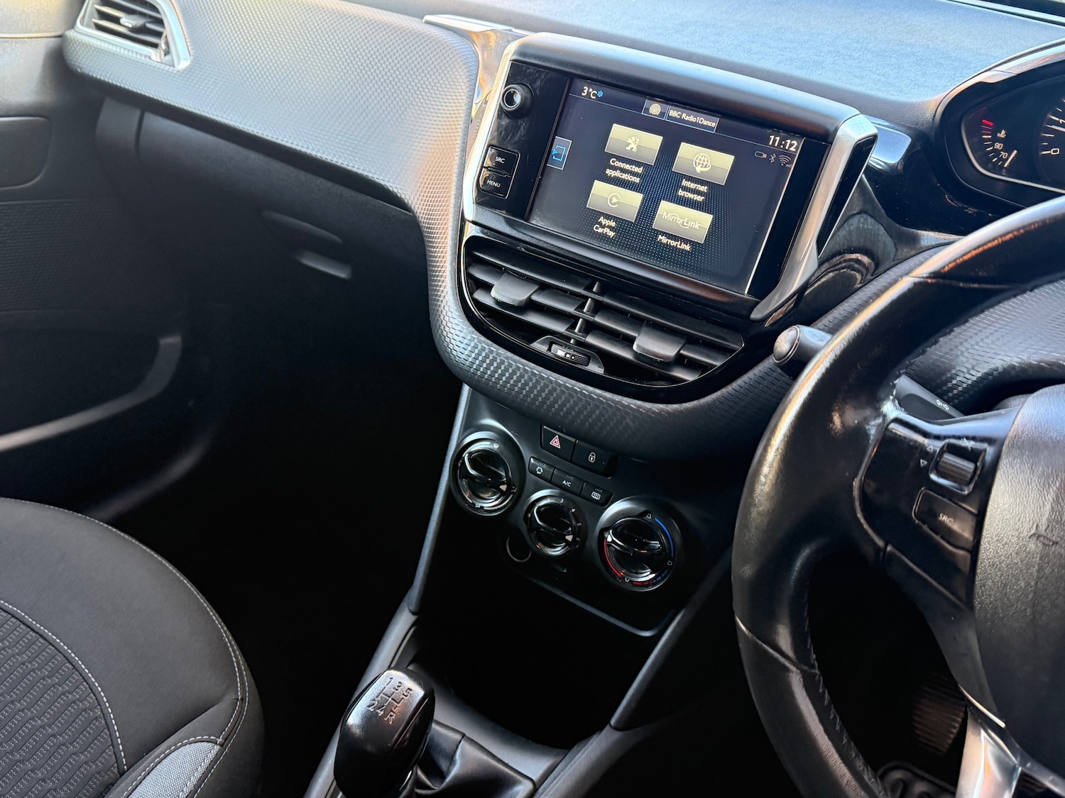 Used Peugeot 208 2016 for sale - 76693698: Photo 6