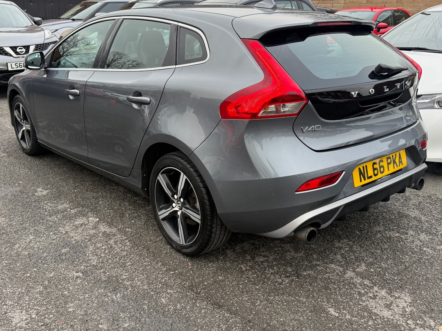 Used Volvo V40 2016 for sale - 77039175: Photo 12