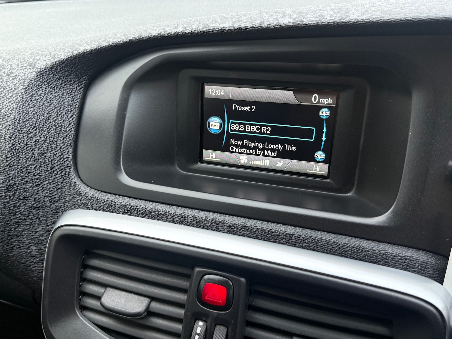 Used Volvo V40 2016 for sale - 77039175: Photo 21