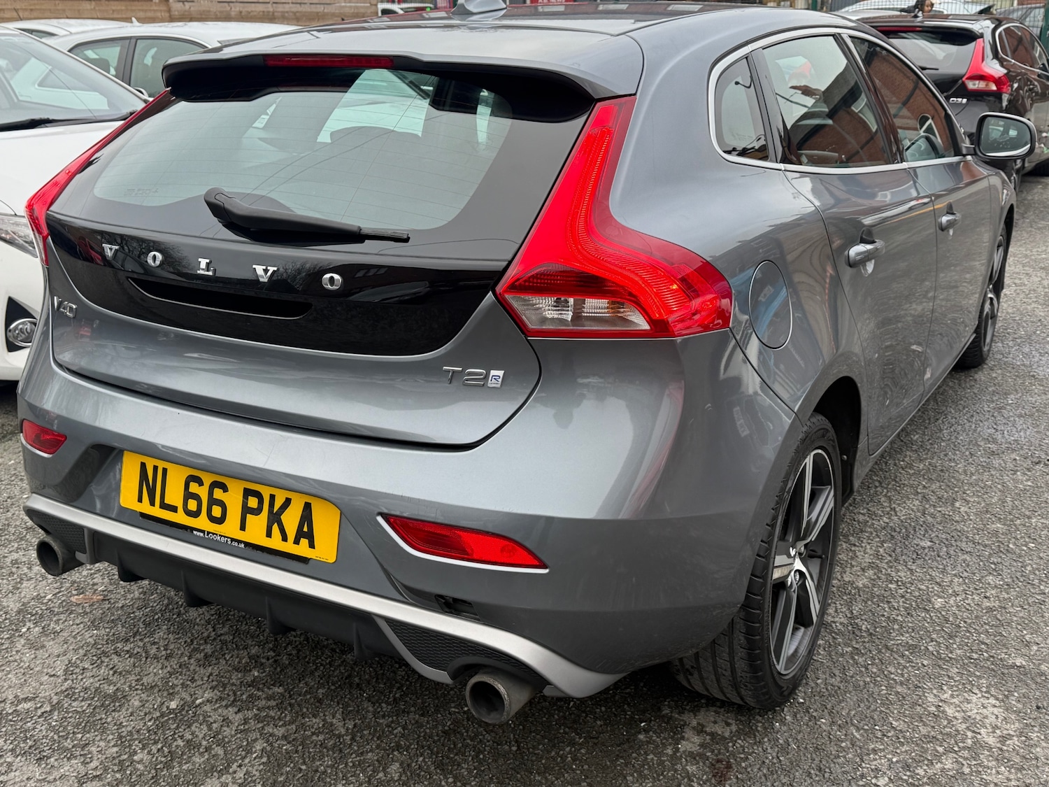 Used Volvo V40 2016 for sale - 77039175: Photo 3