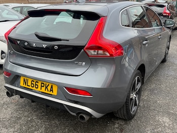 Used Volvo V40 2016 for sale - 77039175: Photo