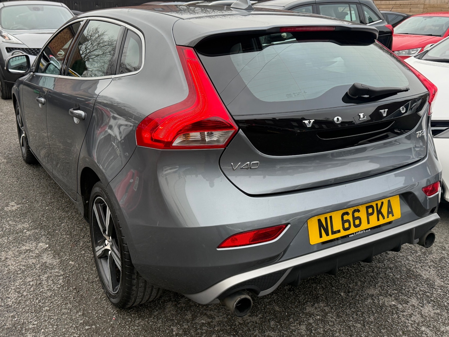 Used Volvo V40 2016 for sale - 77039175: Photo 4