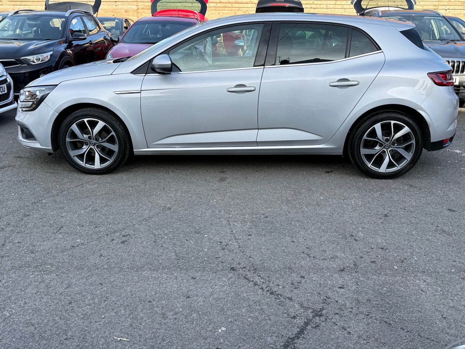 Used Renault Megane 2017 for sale - 77934749: Photo 16