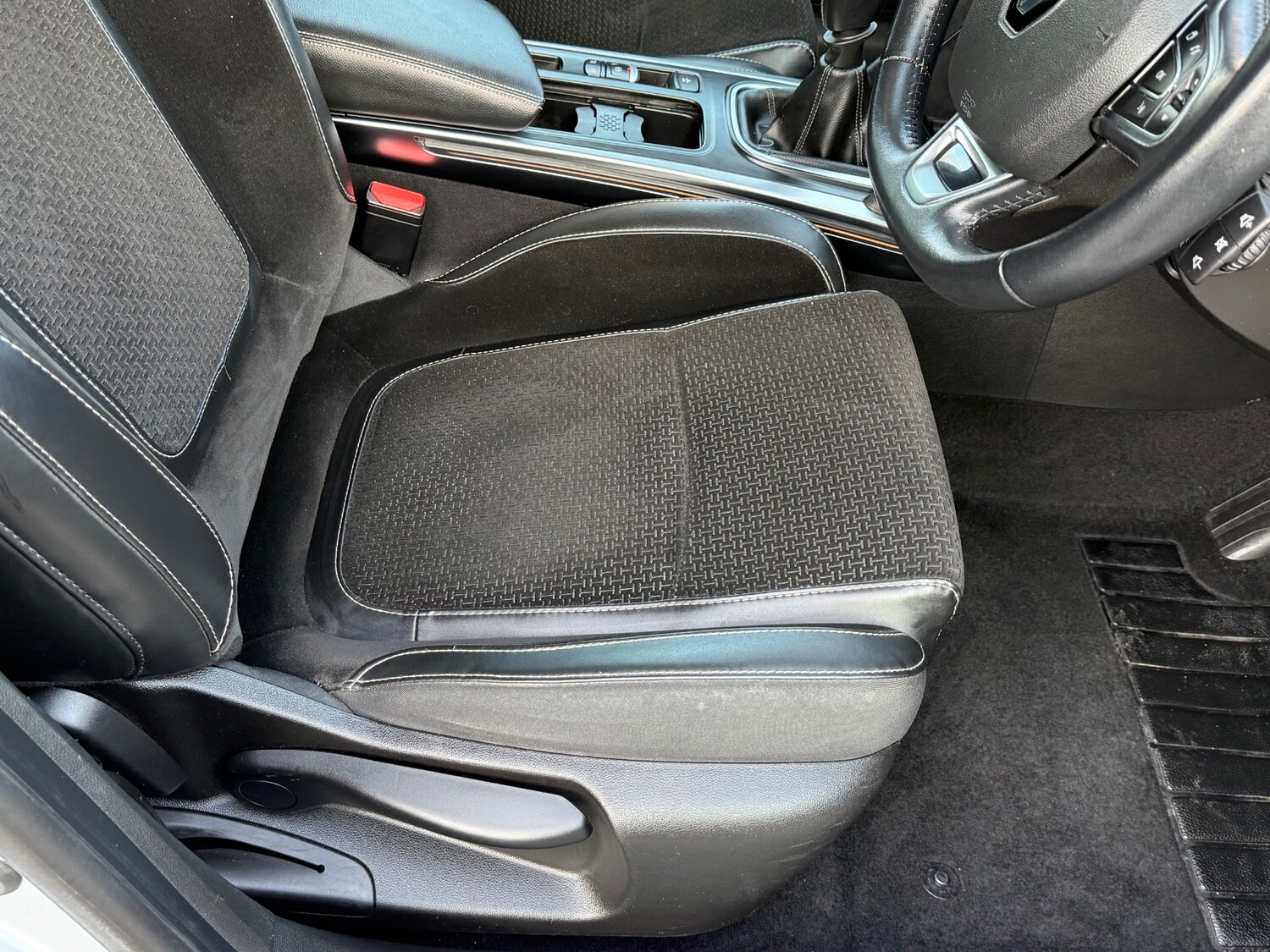 Used Renault Megane 2017 for sale - 77934749: Photo 31