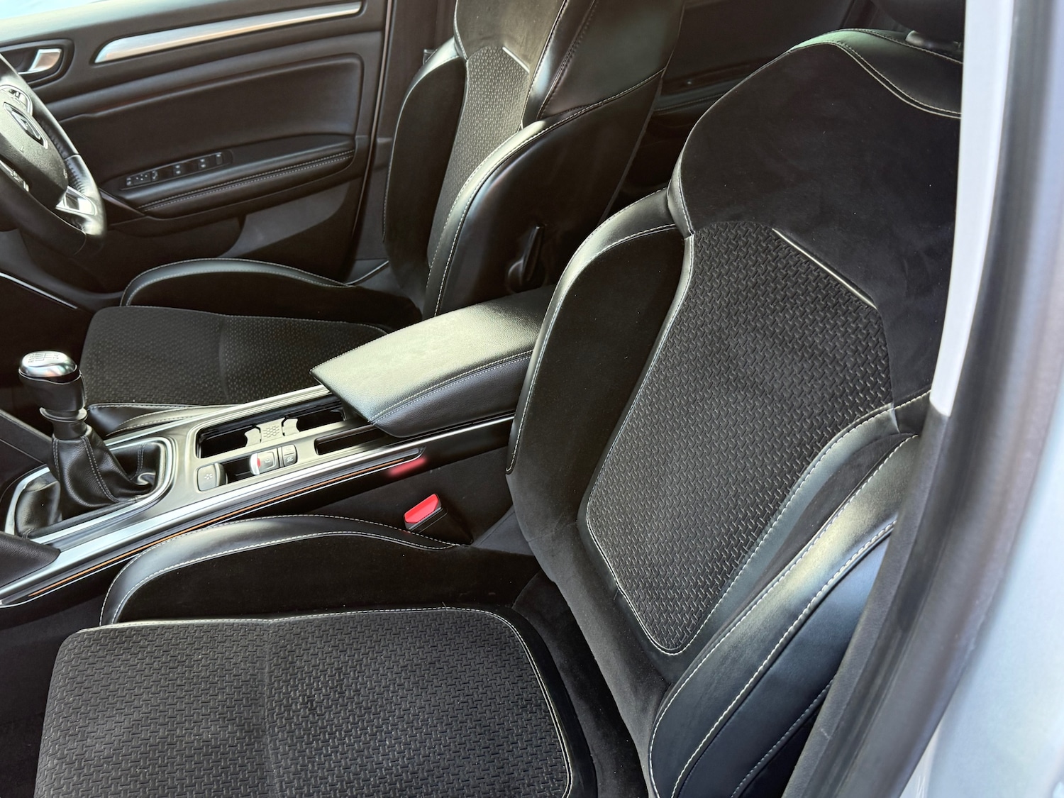 Used Renault Megane 2017 for sale - 77934749: Photo 7