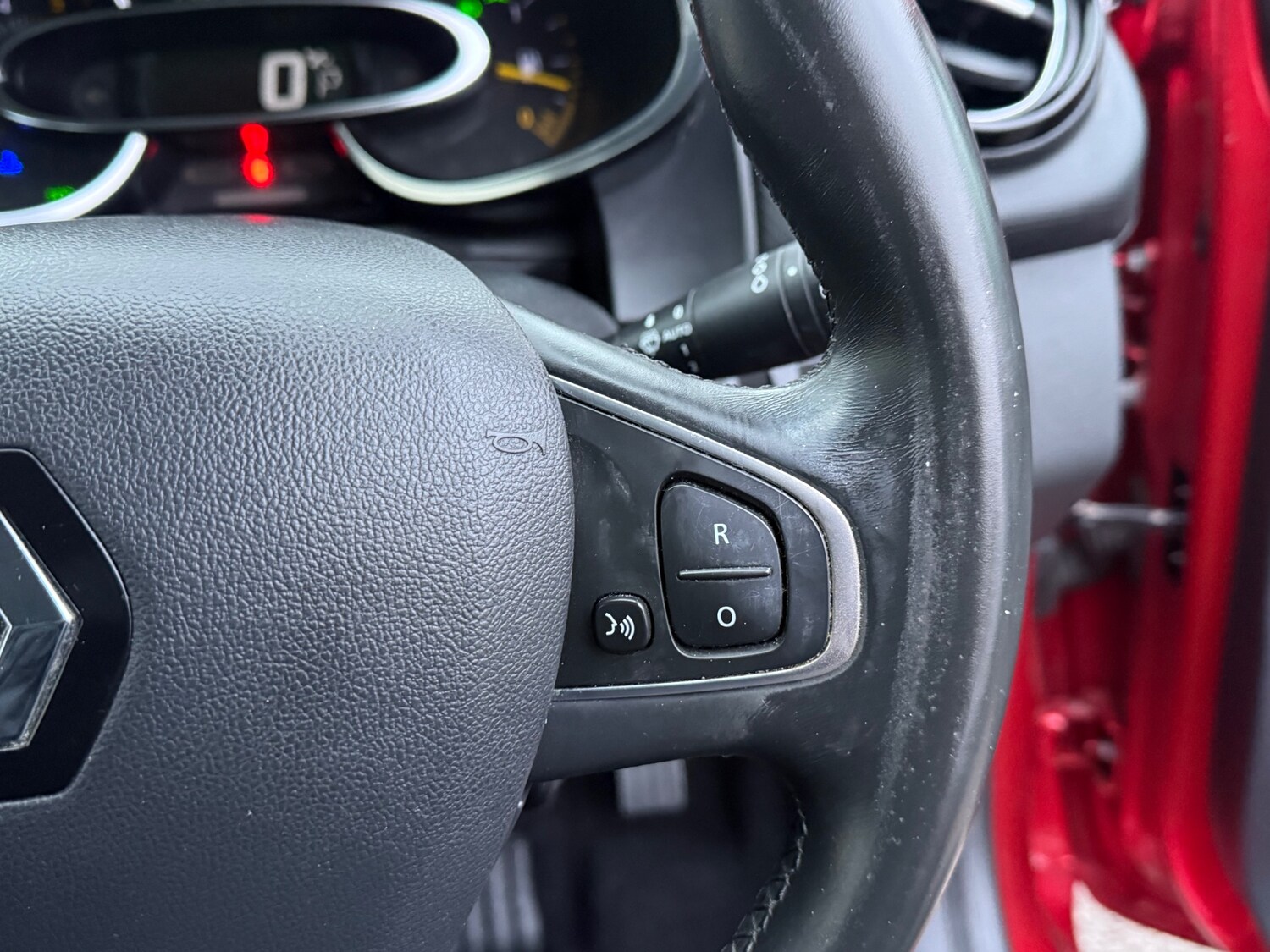 Used Renault Clio 2015 for sale - 77423162: Photo 20