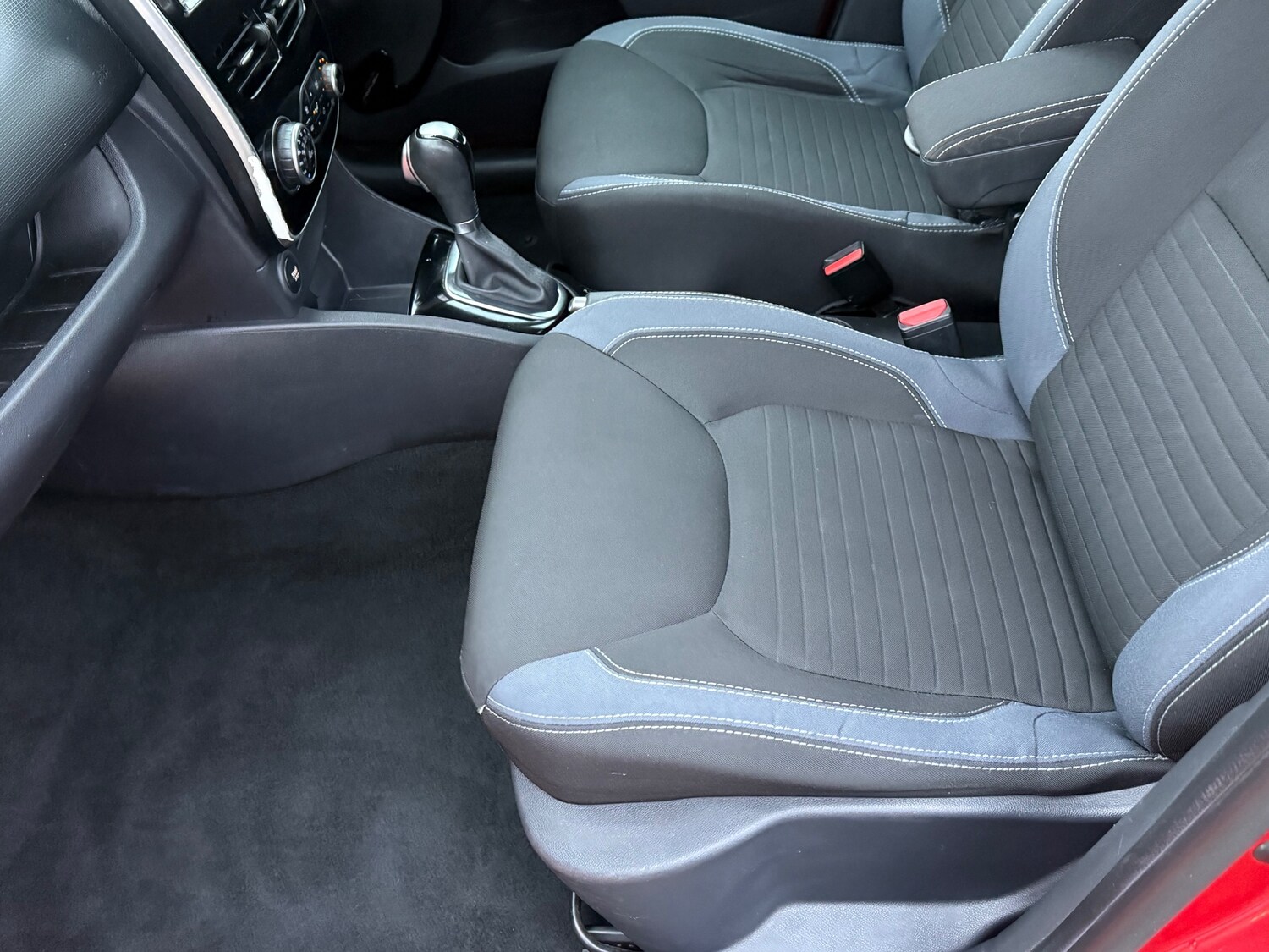 Used Renault Clio 2015 for sale - 77423162: Photo 29