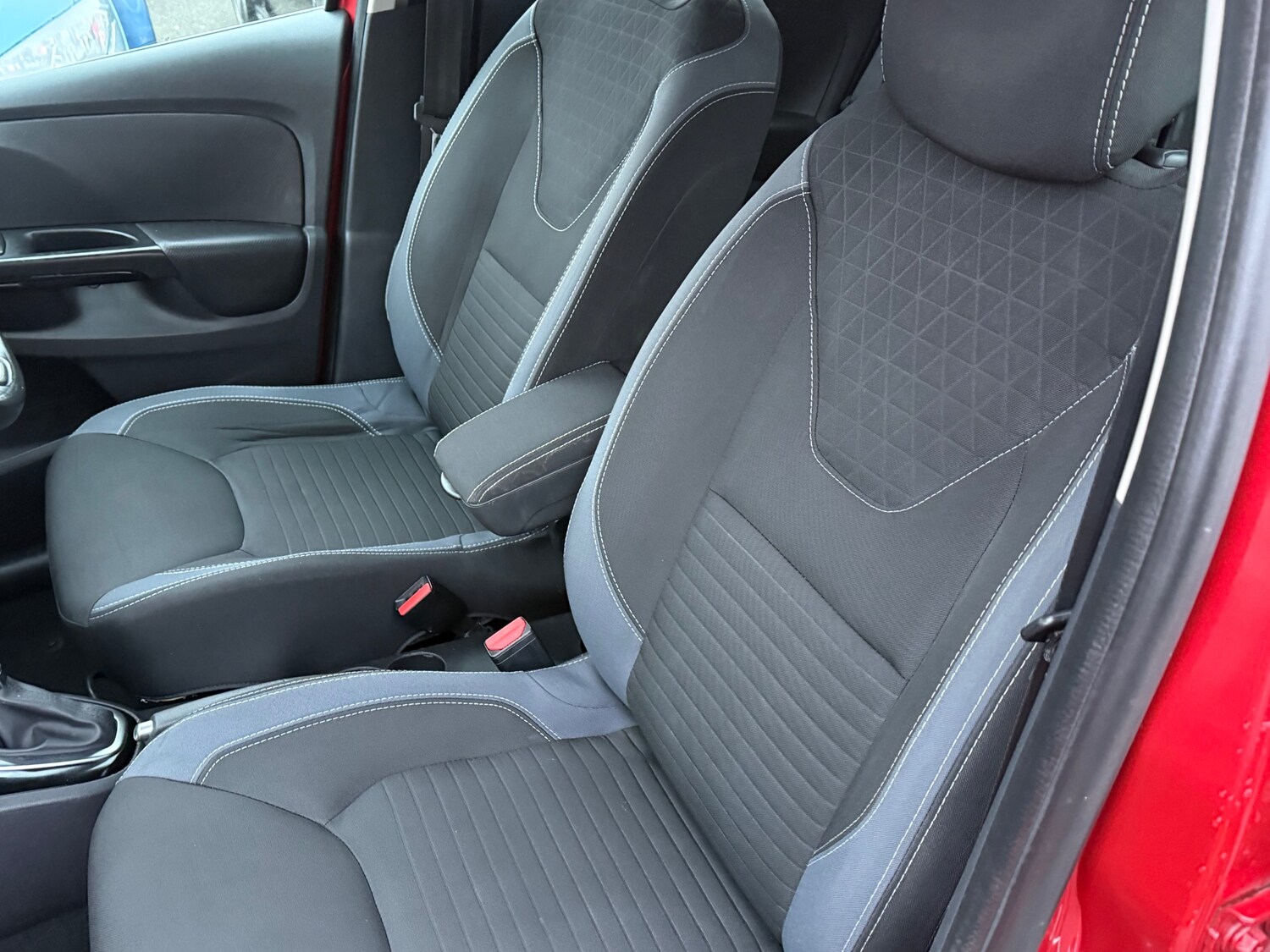 Used Renault Clio 2015 for sale - 77423162: Photo 7