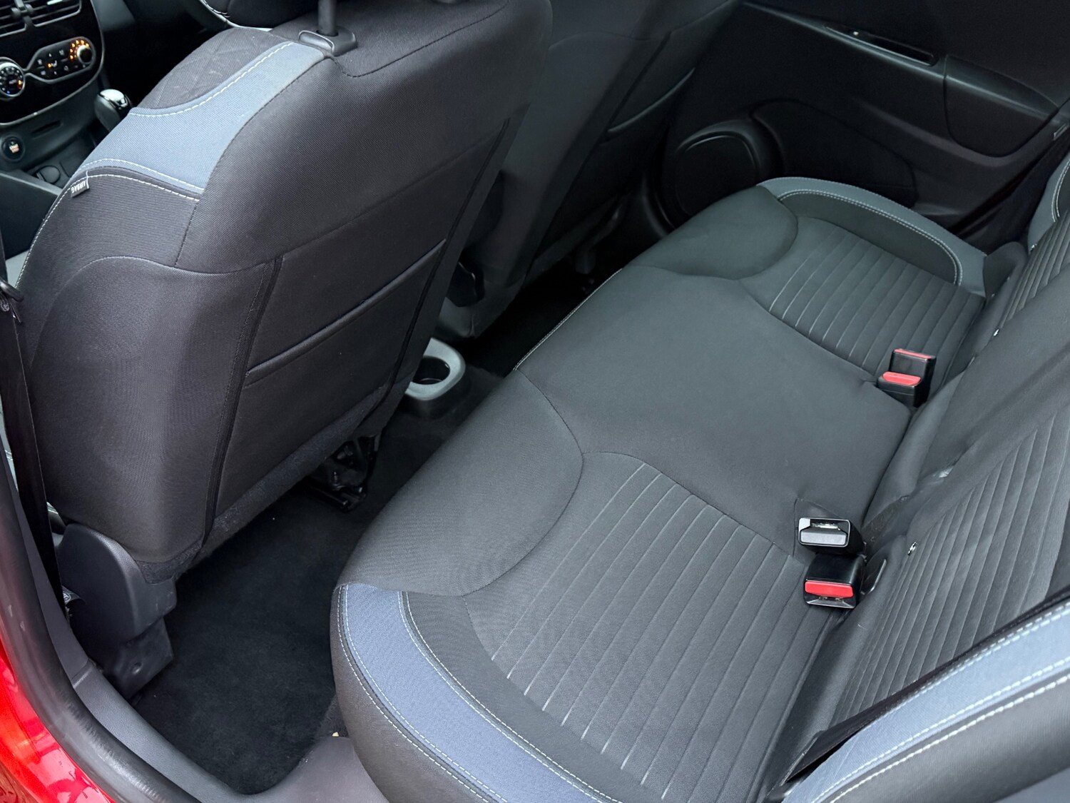 Used Renault Clio 2015 for sale - 77423162: Photo 8