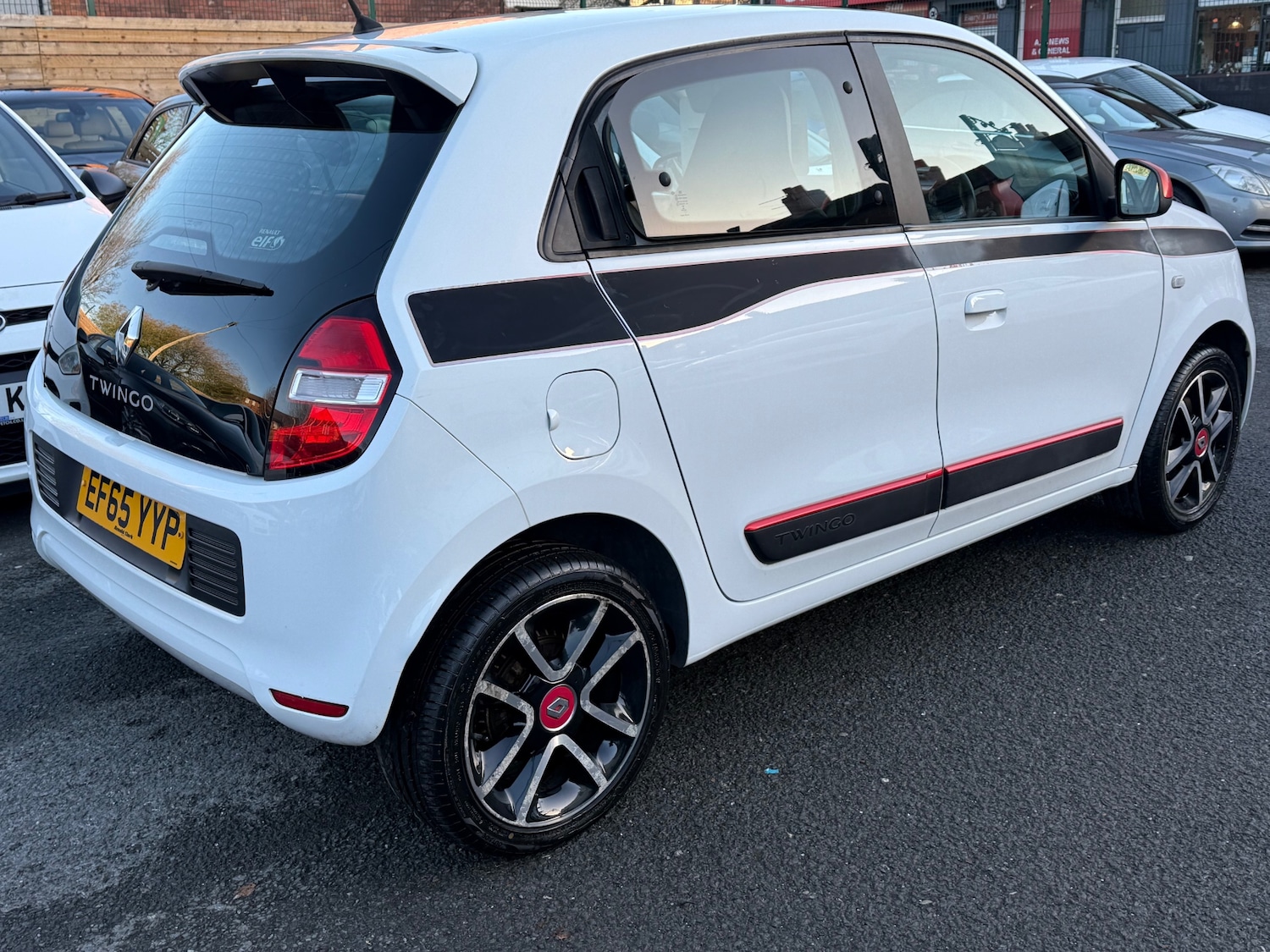 Used Renault Twingo 2015 for sale - 76699134: Photo 11