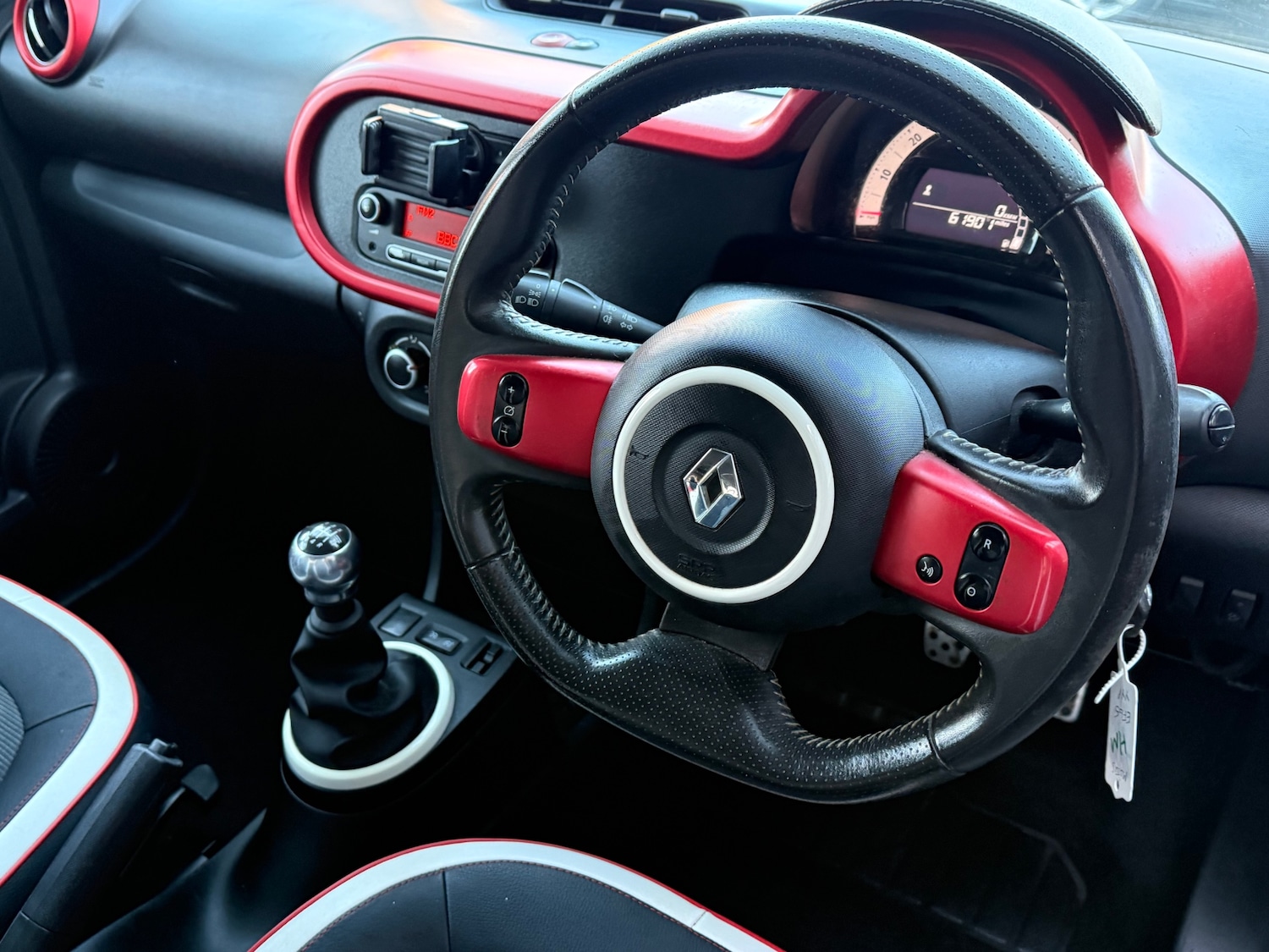 Used Renault Twingo 2015 for sale - 76699134: Photo 18