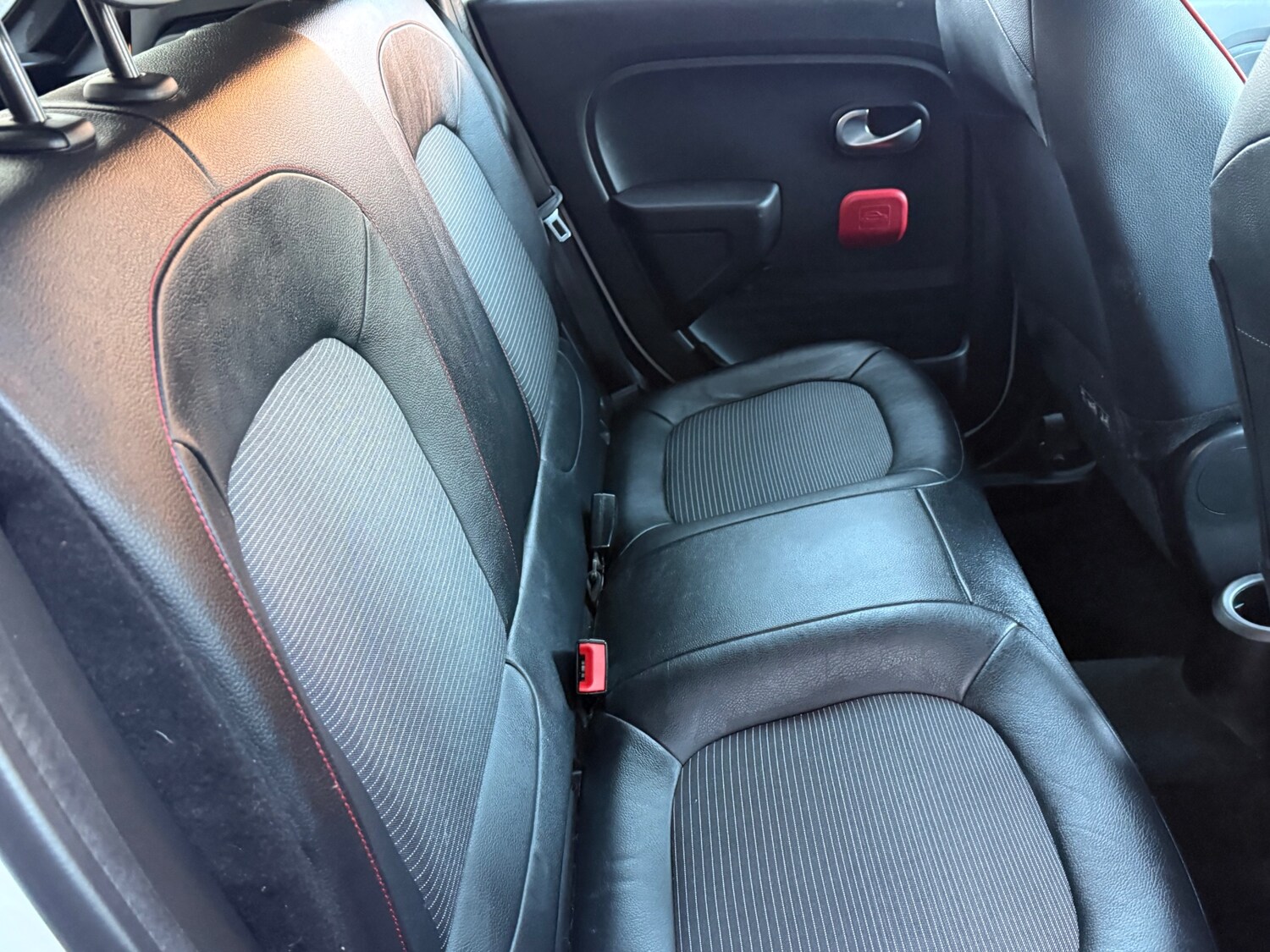 Used Renault Twingo 2015 for sale - 76699134: Photo 35