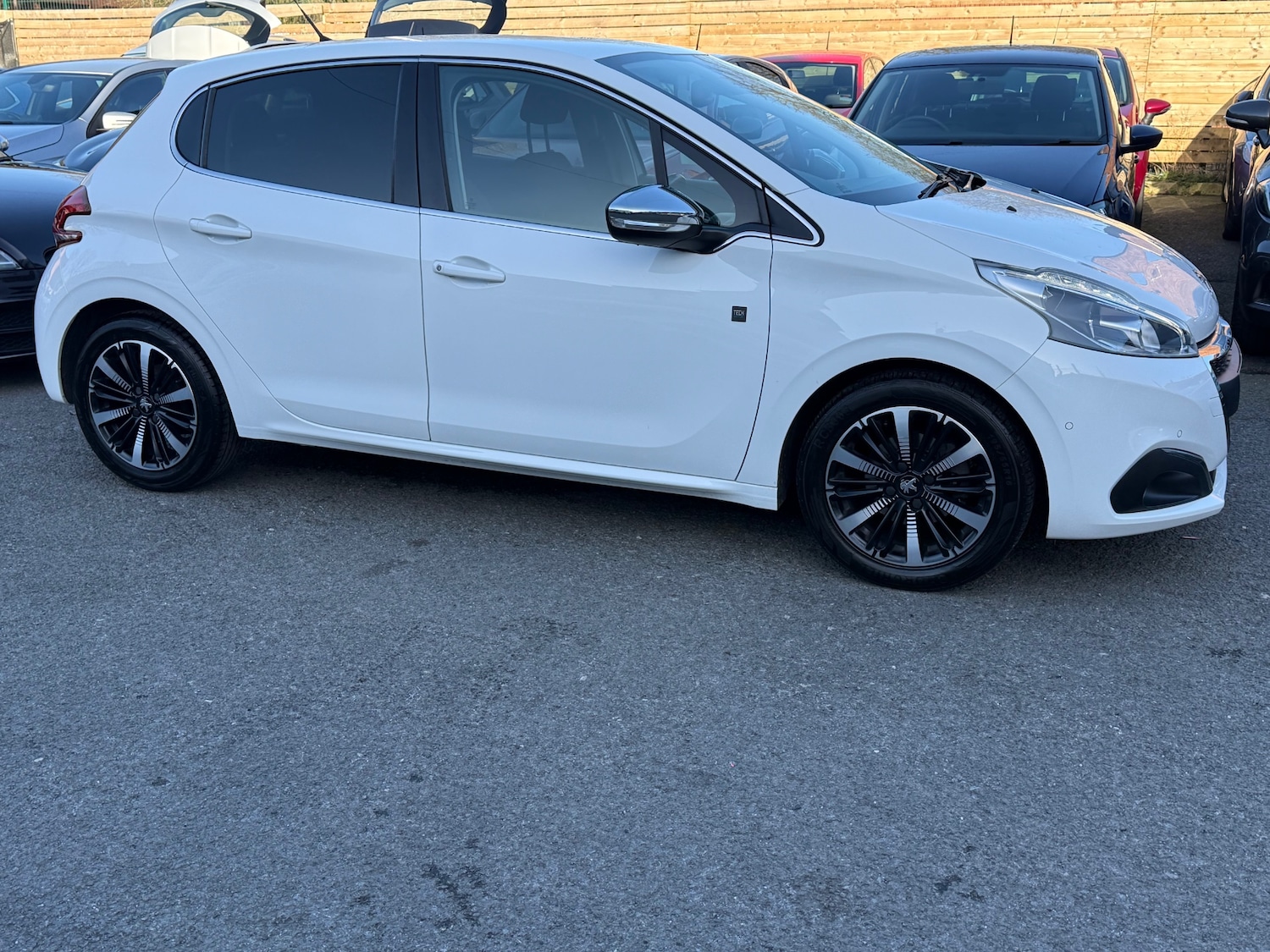 Used Peugeot 208 2018 for sale - 77918795: Photo 15