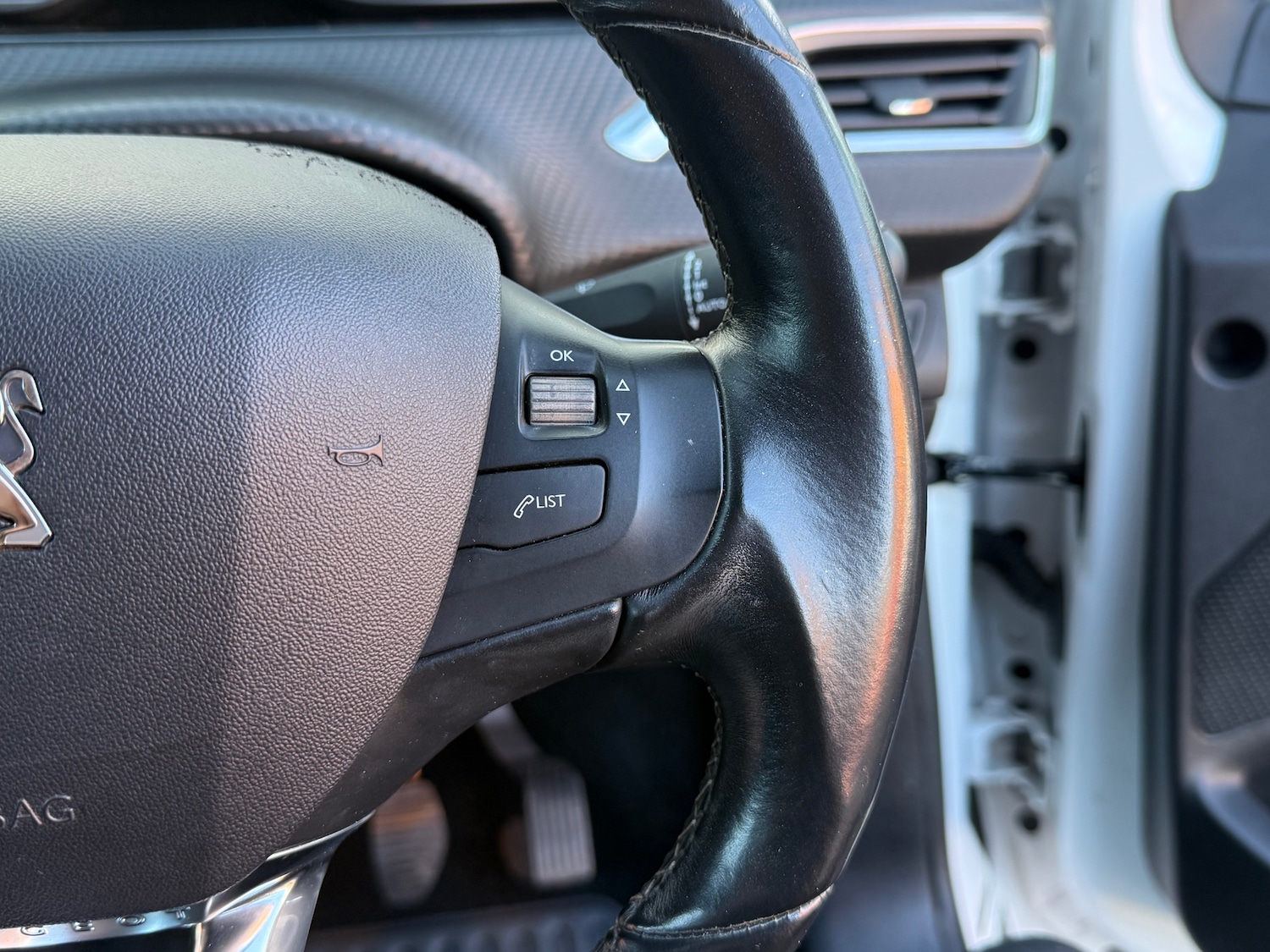 Used Peugeot 208 2018 for sale - 77918795: Photo 20