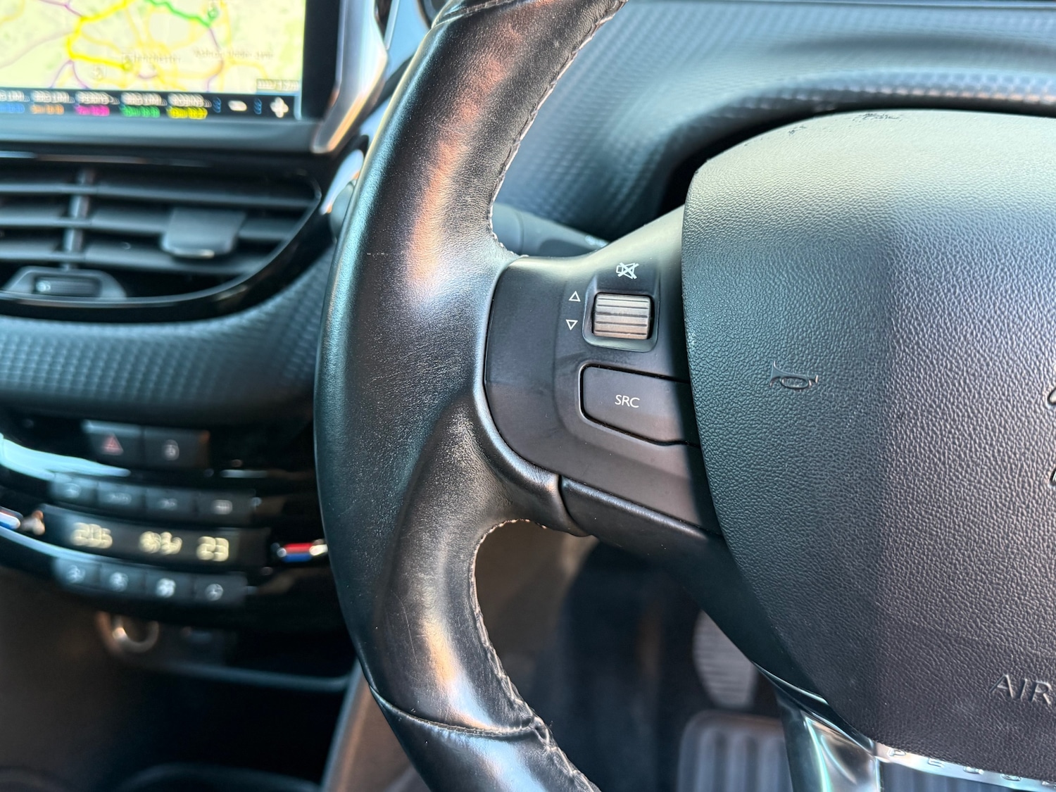 Used Peugeot 208 2018 for sale - 77918795: Photo 21