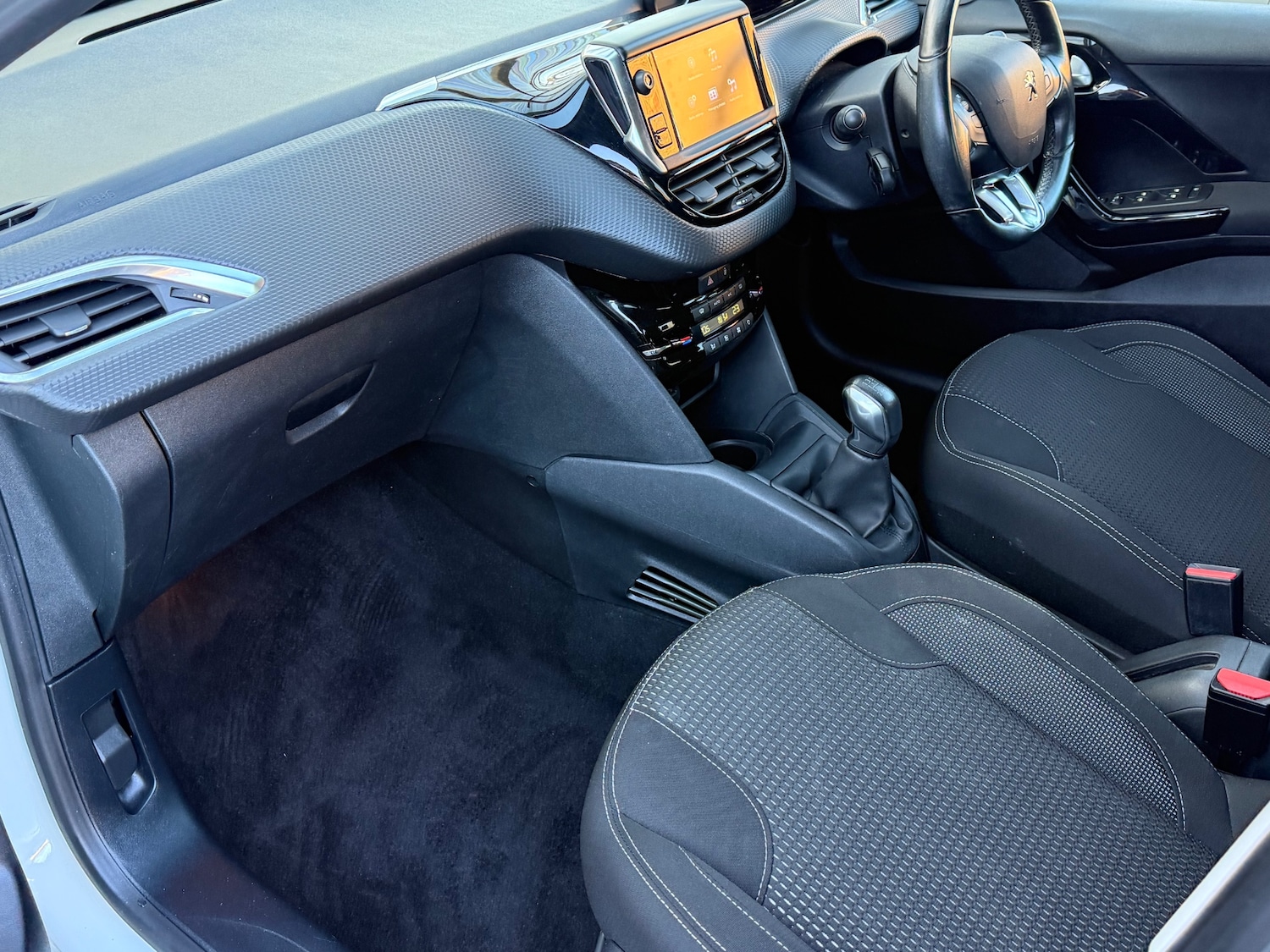 Used Peugeot 208 2018 for sale - 77918795: Photo 34