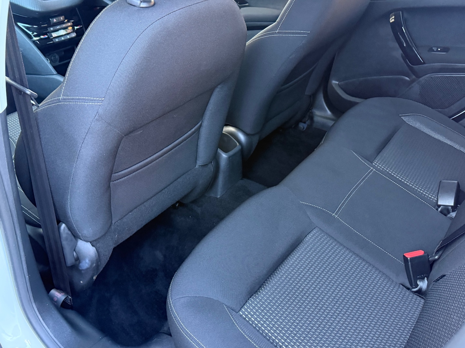 Used Peugeot 208 2018 for sale - 77918795: Photo 8