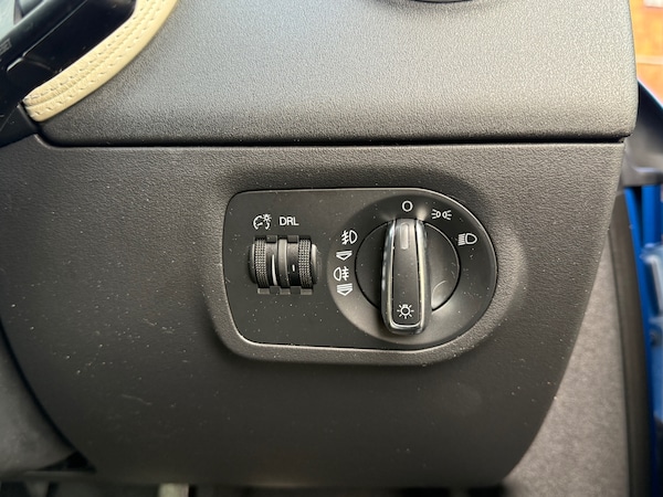 Used Audi TT 2009 for sale - 76198651: Photo 25