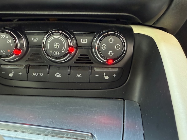 Used Audi TT 2009 for sale - 76198651: Photo 28