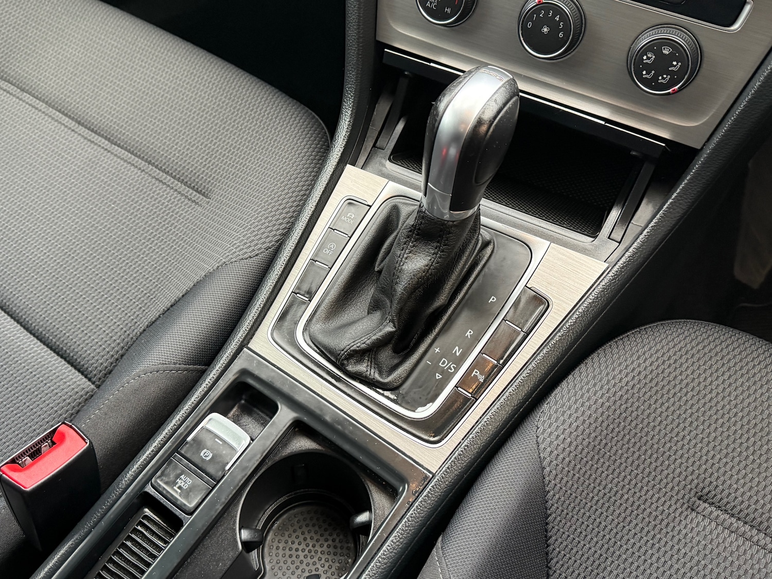 Used Volkswagen Golf 2015 for sale - 76331143: Photo 25