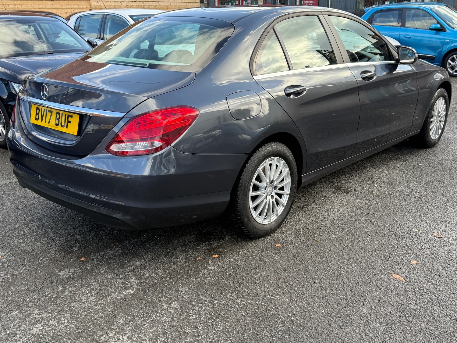 Used Mercedes-Benz C Class 2017 for sale - 76392083: Photo 11