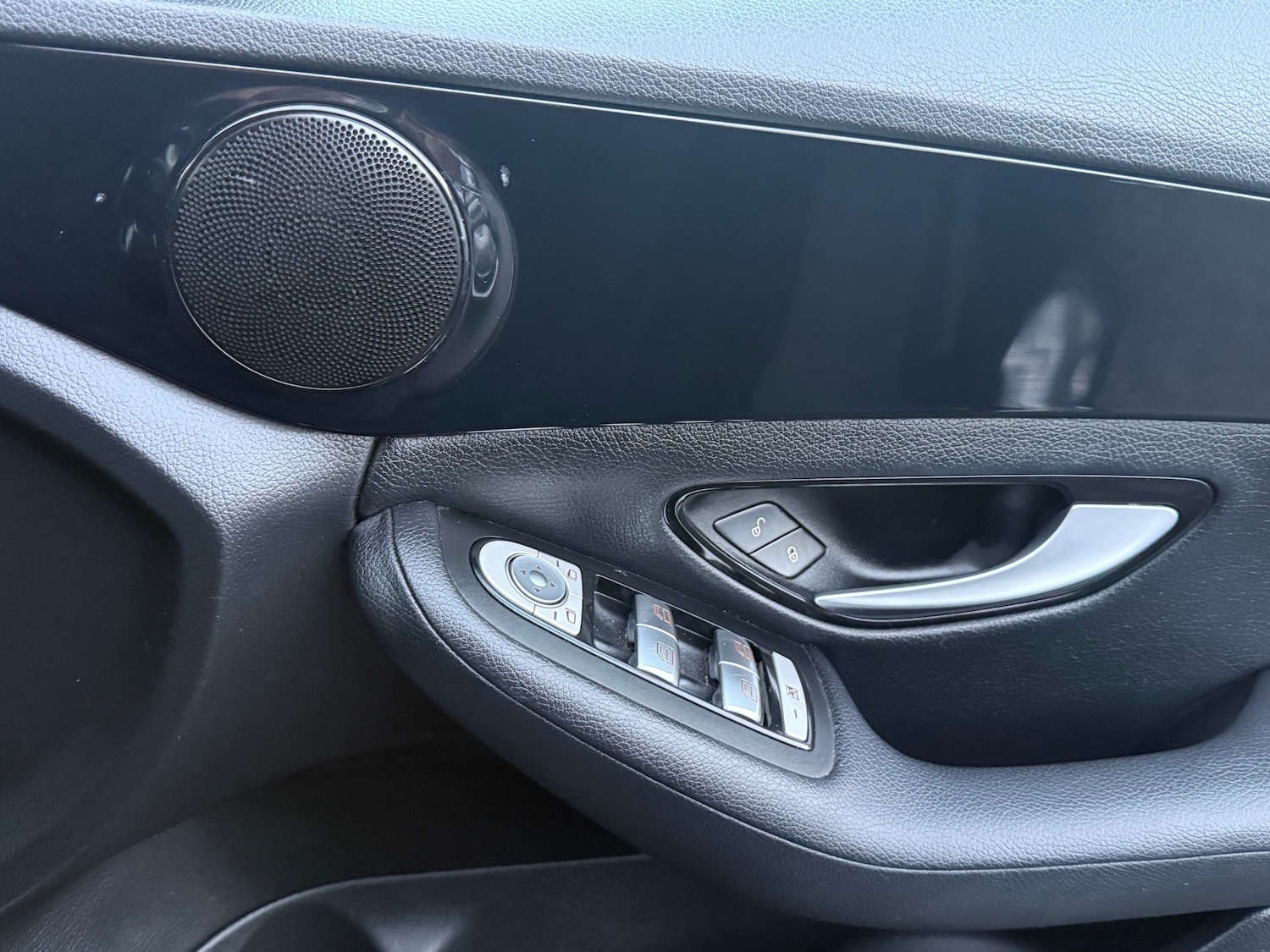 Used Mercedes-Benz C Class 2017 for sale - 76392083: Photo 28