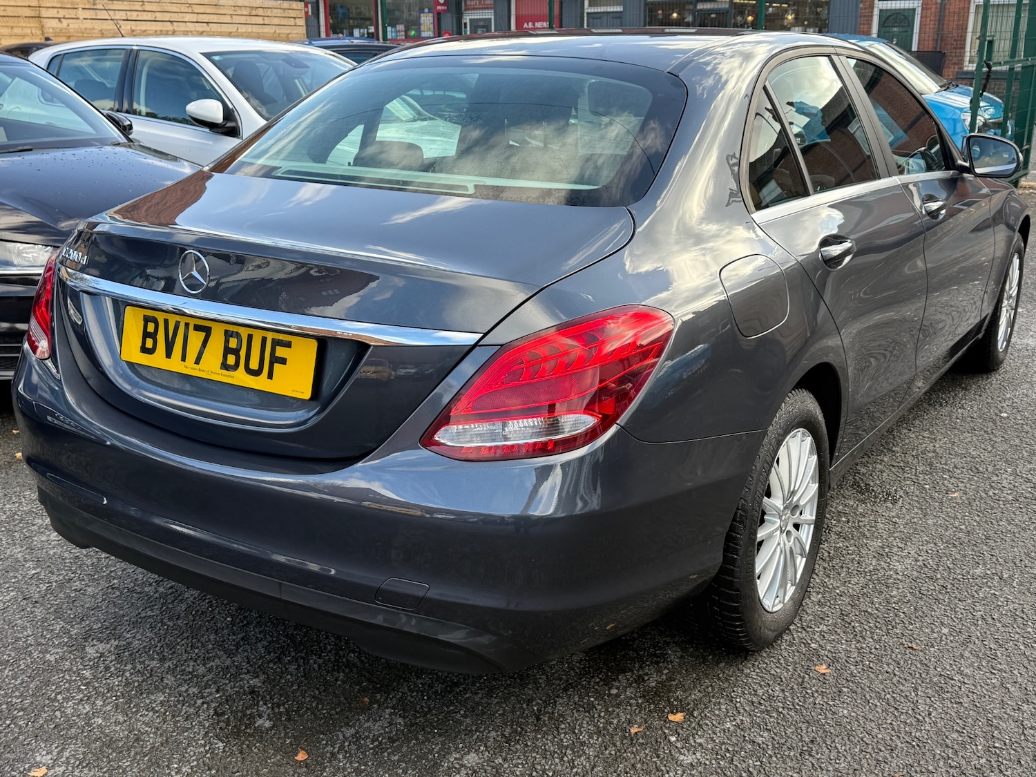 Used Mercedes-Benz C Class 2017 for sale - 76392083: Photo 3