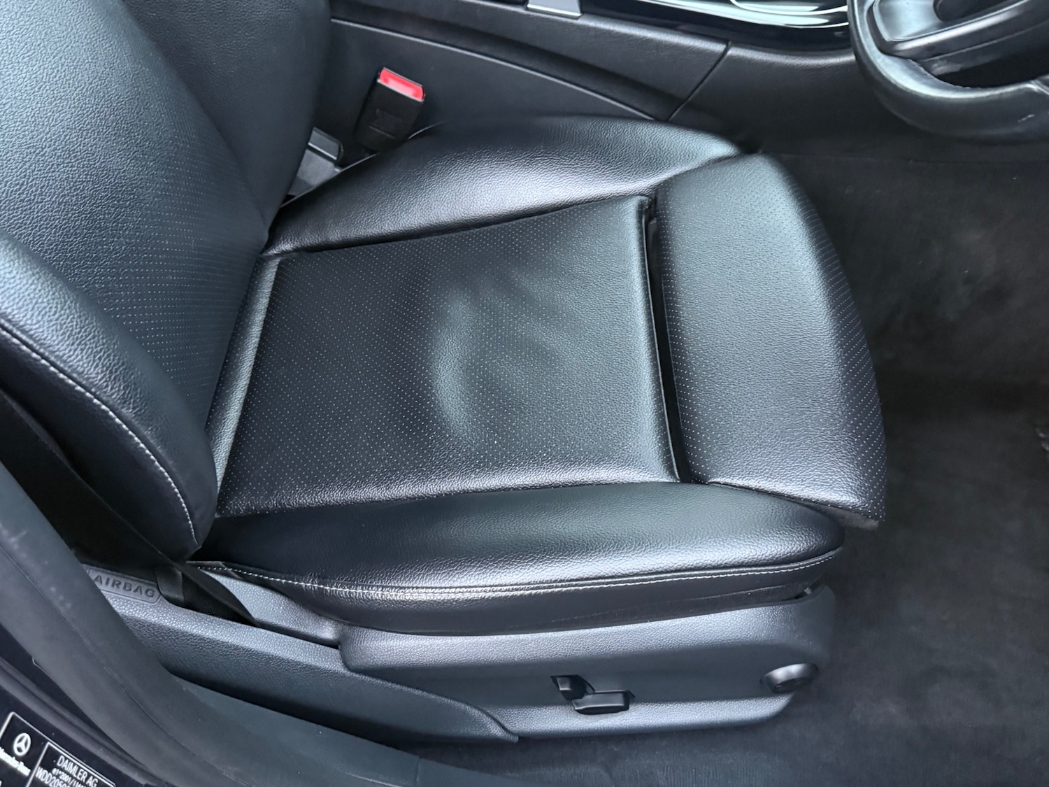 Used Mercedes-Benz C Class 2017 for sale - 76392083: Photo 30