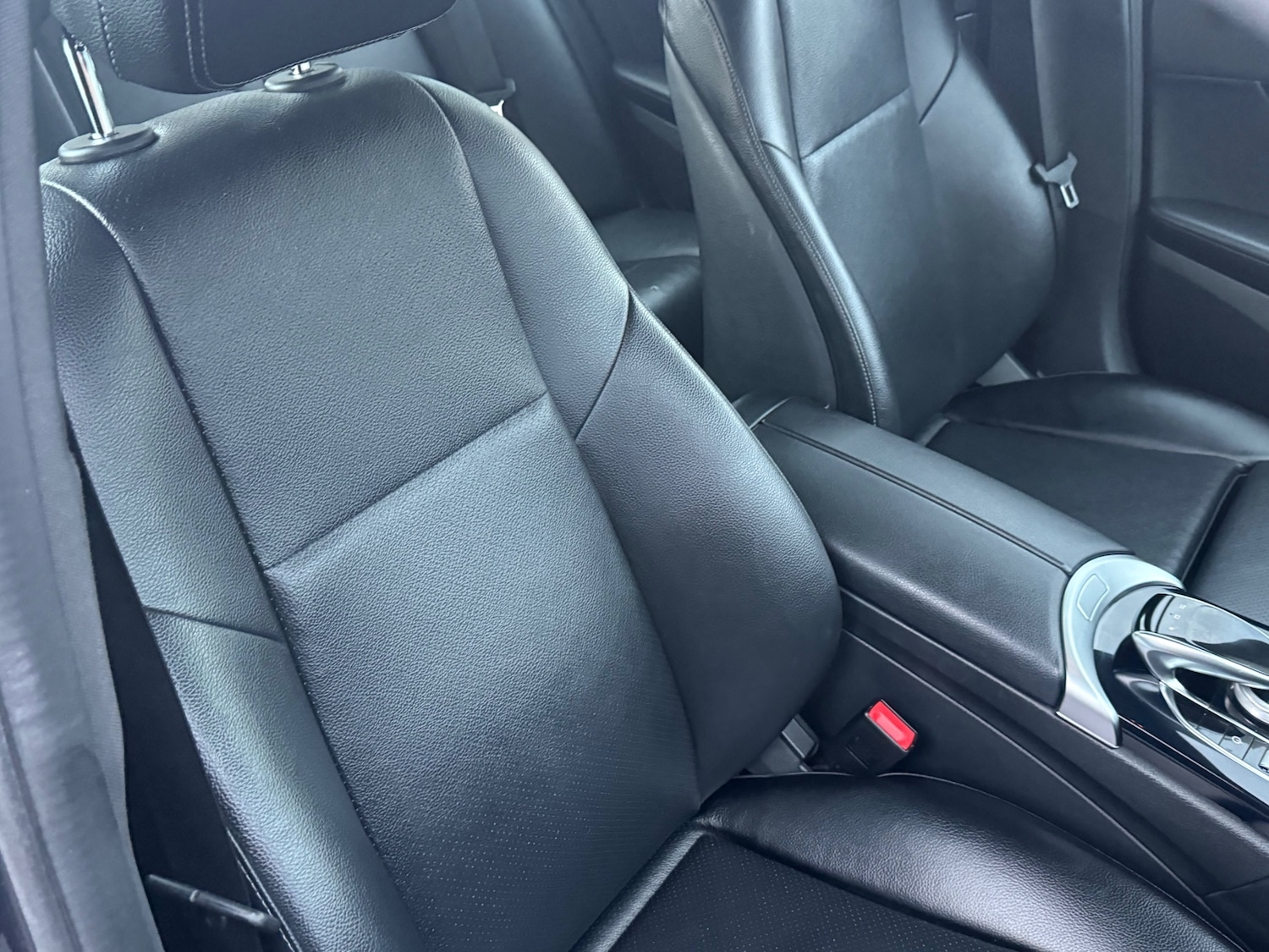 Used Mercedes-Benz C Class 2017 for sale - 76392083: Photo 32