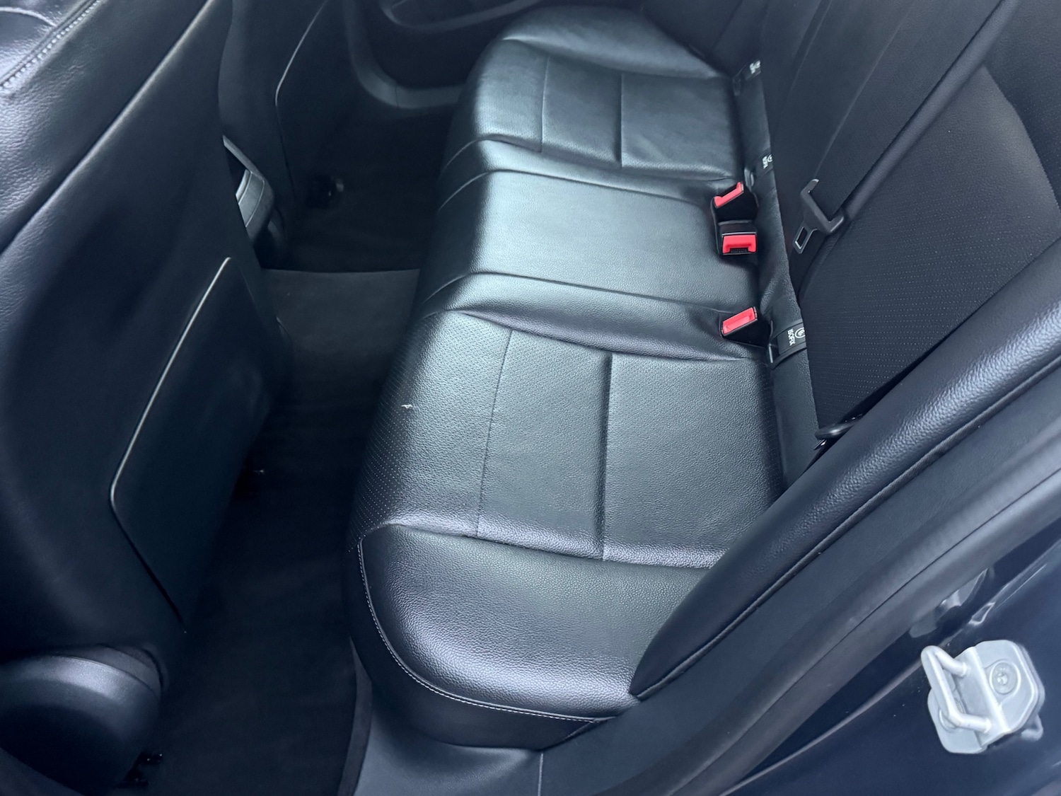 Used Mercedes-Benz C Class 2017 for sale - 76392083: Photo 37