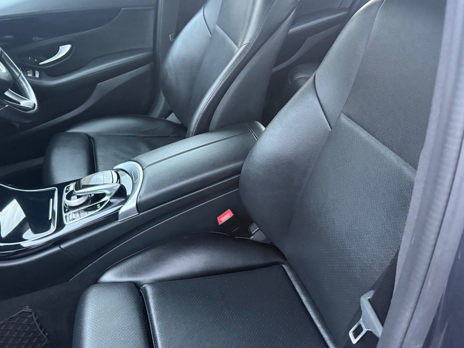 Used Mercedes-Benz C Class 2017 for sale - 76392083: Photo 7