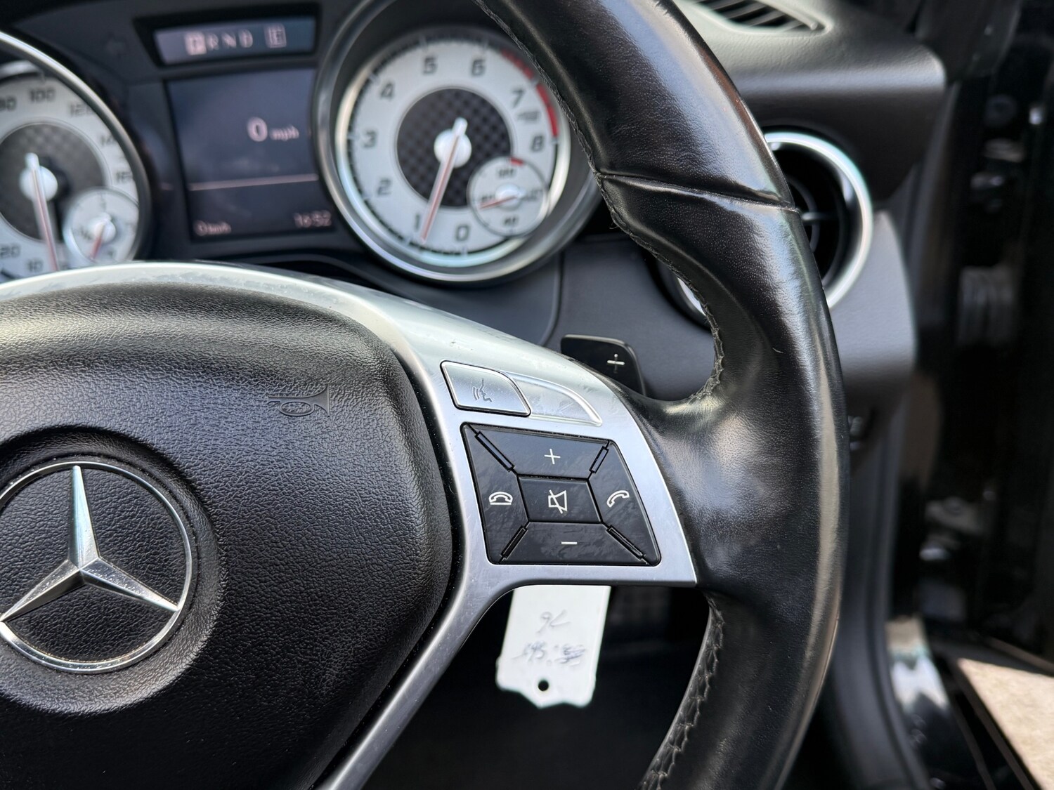 Used Mercedes-Benz SLK 2013 for sale - 77953800: Photo 19