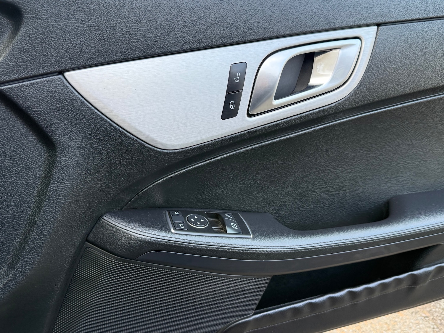 Used Mercedes-Benz SLK 2013 for sale - 77953800: Photo 28